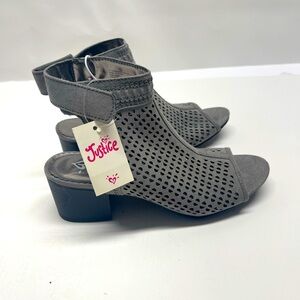 Justice girls shoes gray size 6 NWT OPEN Heels